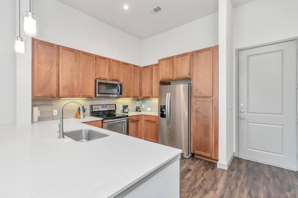 U1 Penthouse Downtown Houston Rental Car Available Apt 1Br 1Bth Gym Sleep Good Экстерьер фото